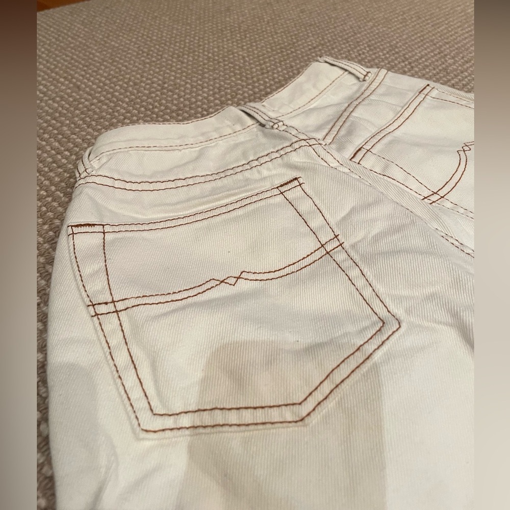 Verge Girl White Cowboy Jeans, Brown Detailing | VRG GRL Size US 4 - Picture 10 of 12